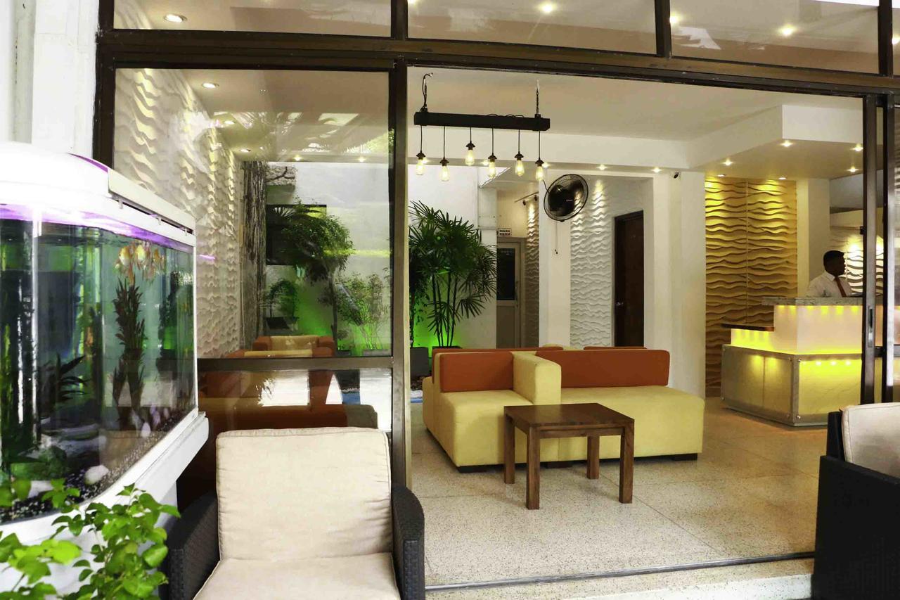 Hotel Sunshine Colombo Esterno foto