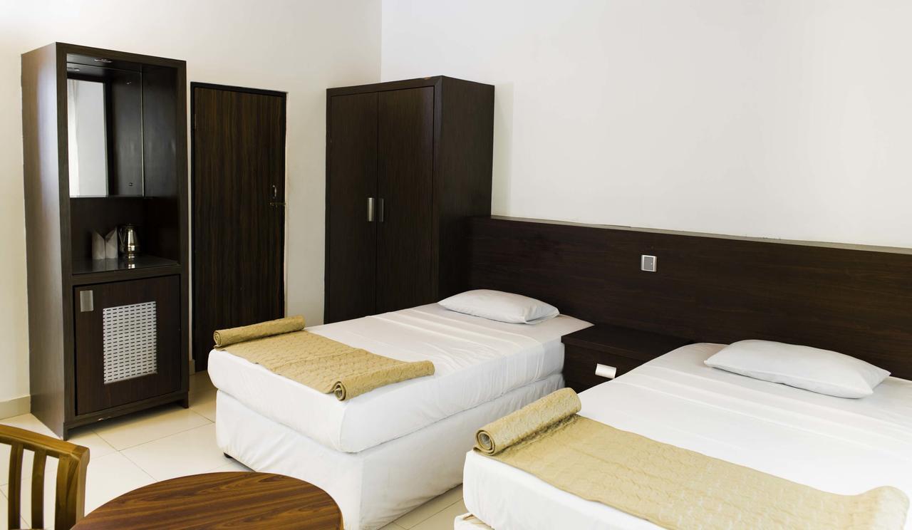 Hotel Sunshine Colombo Esterno foto