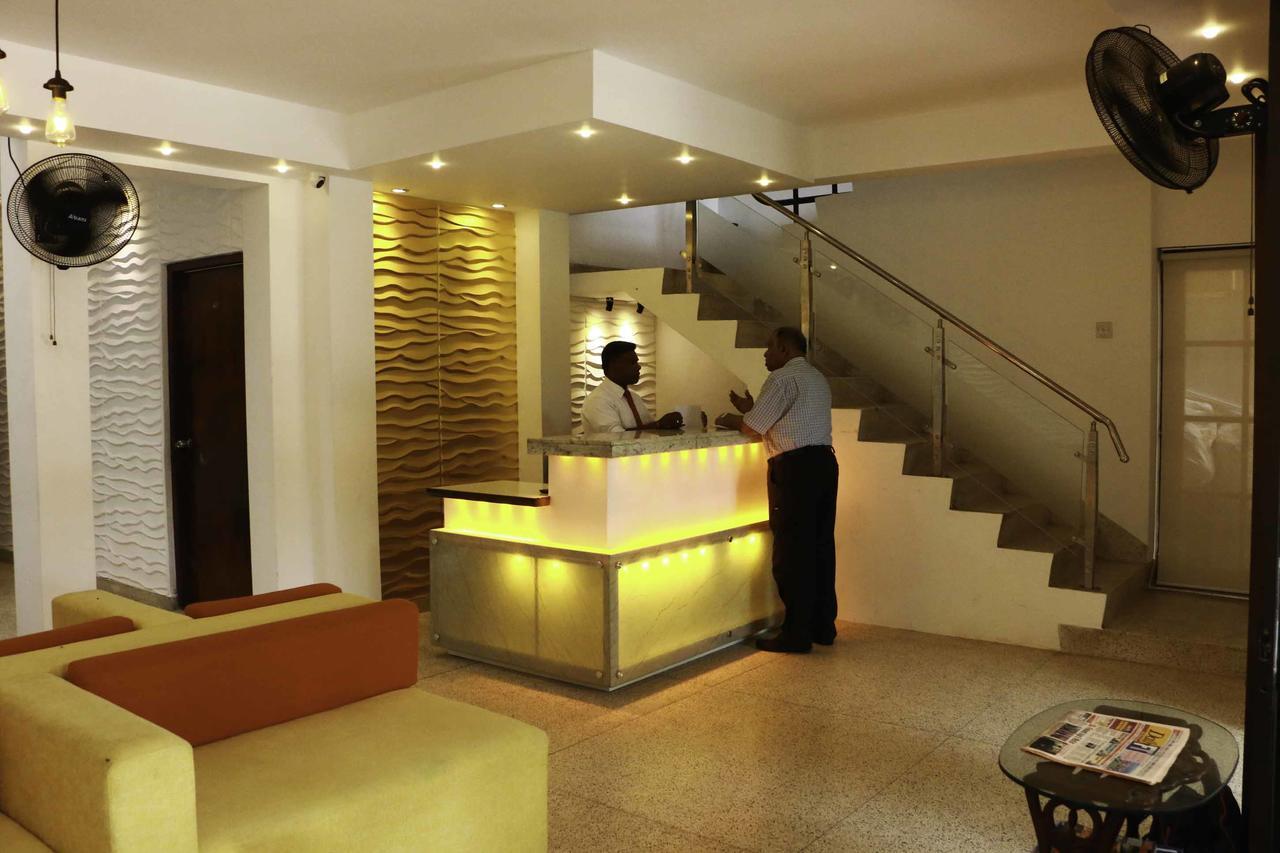 Hotel Sunshine Colombo Esterno foto